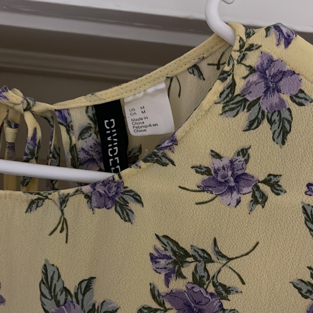 Two spring dresses - Picture 2 of 8